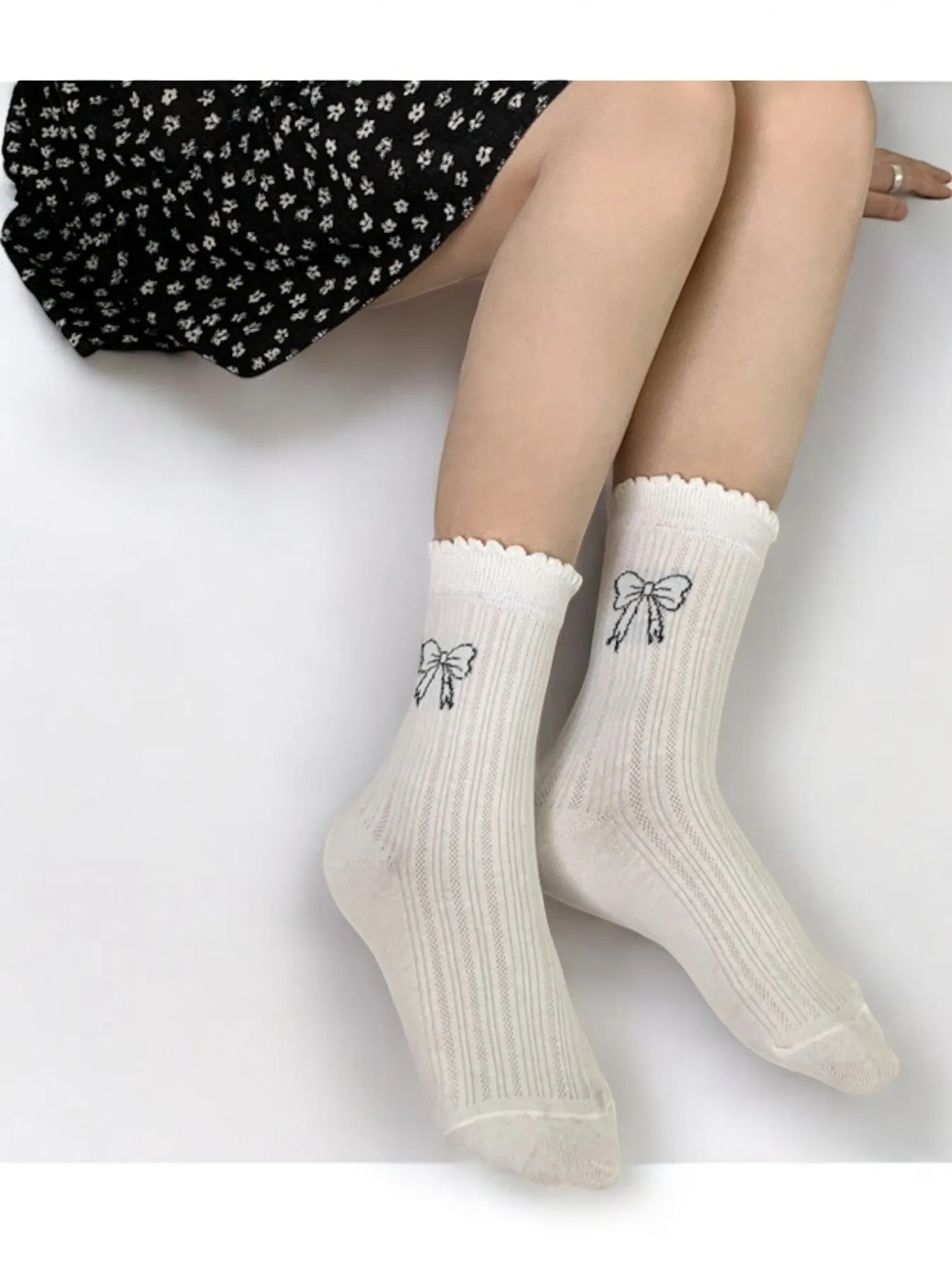 Anna-Kaci Women's Ruffled Ankle Socks with Delicate Bow Embroidery