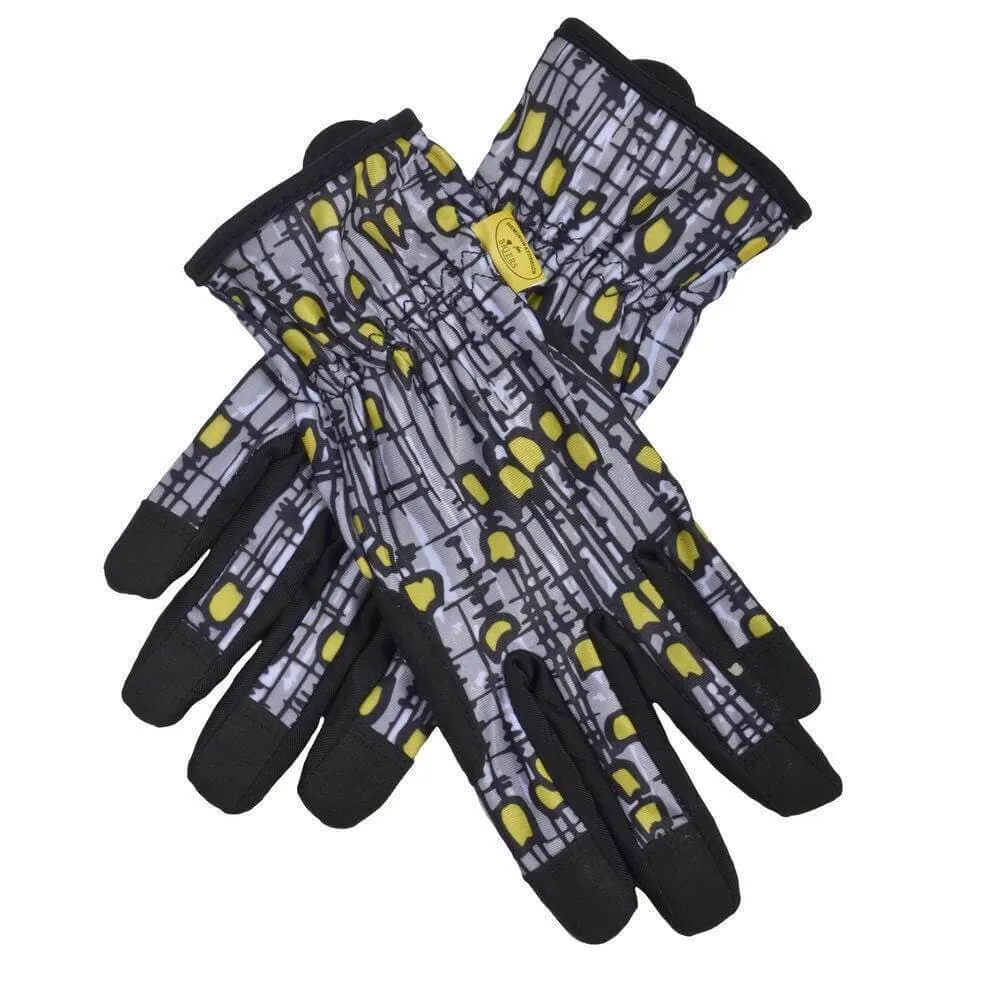 Briers Short Gauntlet Gardening Gloves With Safety Grip