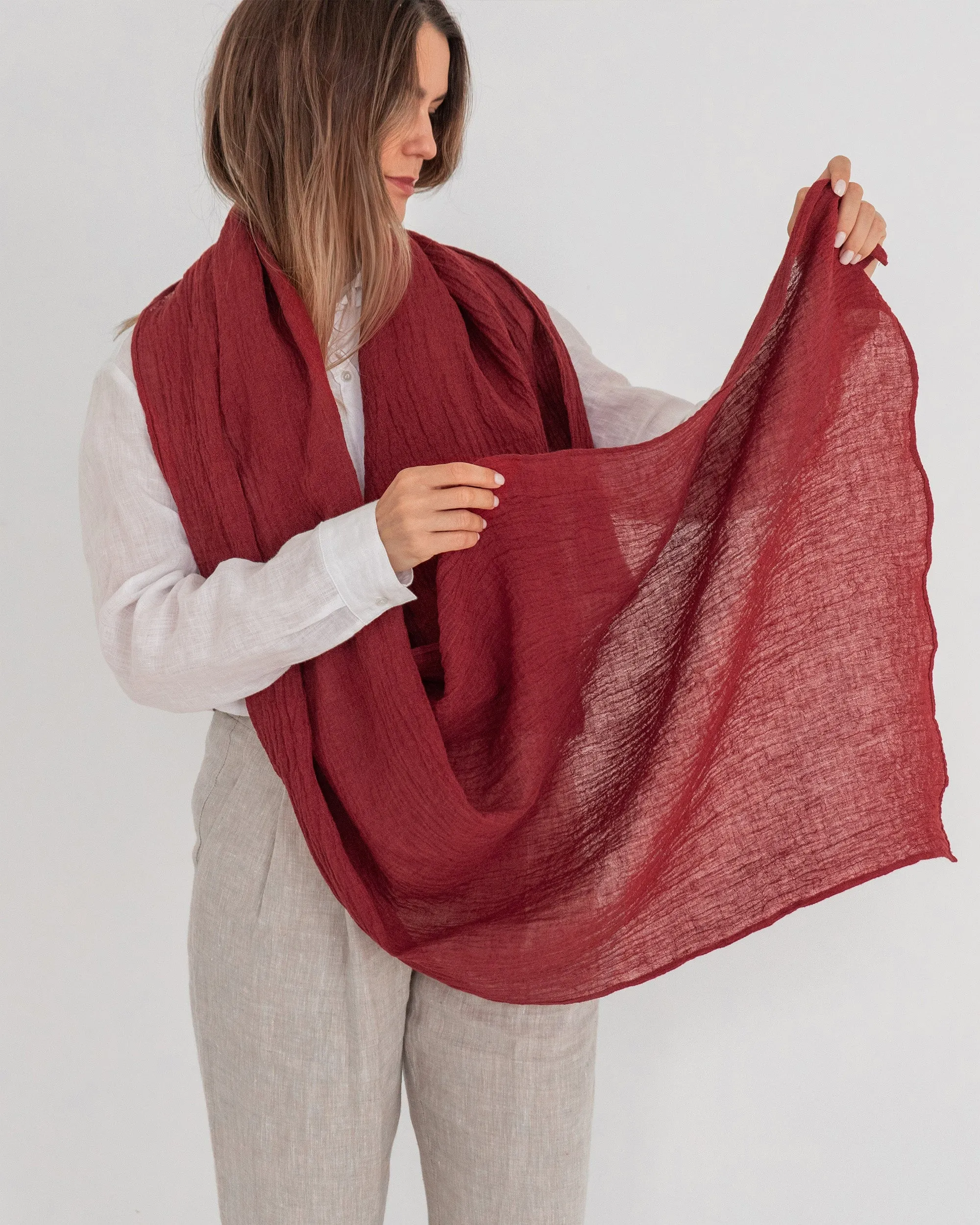 Gauze linen scarf in Burgundy red