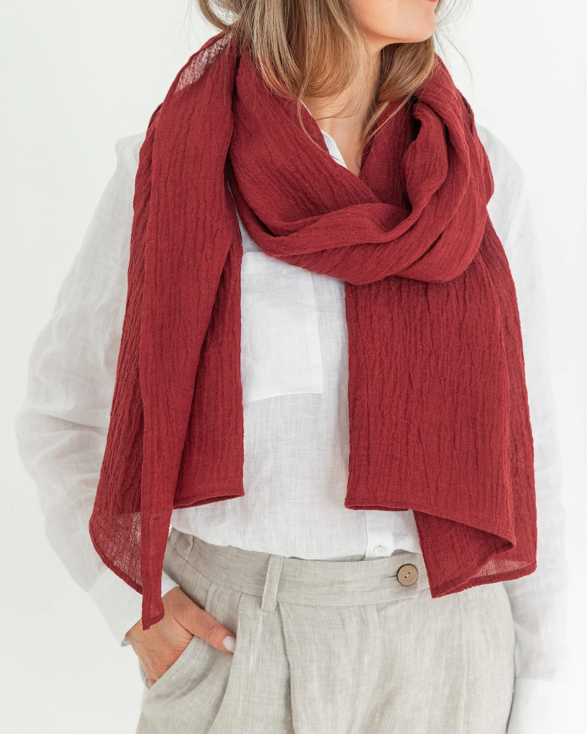 Gauze linen scarf in Burgundy red